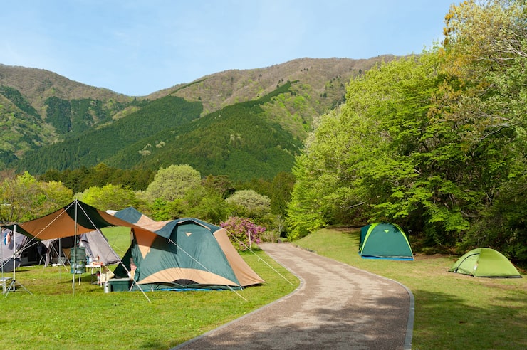 https://hilltopcamplembang.com/tempat-camping-di-lembang-bandung-murah/